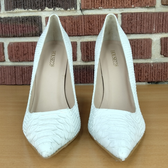 NWT House of CB London 5" Python Pointy Toe Pumps in White Sz. 41 / 9 - Picture 6 of 13